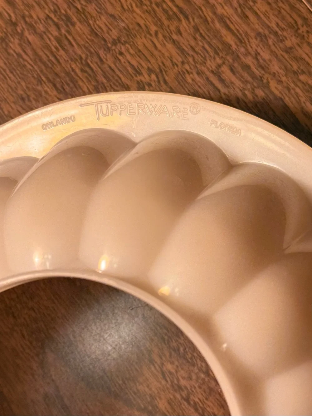 Vintage Tupperware Jel-N-Serve Mold w/ALL 4 Seasonal Shape Molds & Lid #616 NICE